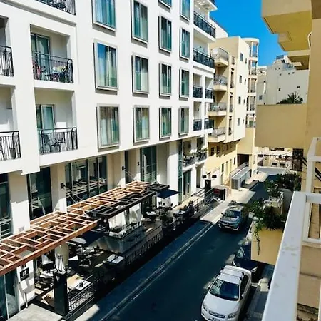 Unique 2 Bedroom In St Julians Daire