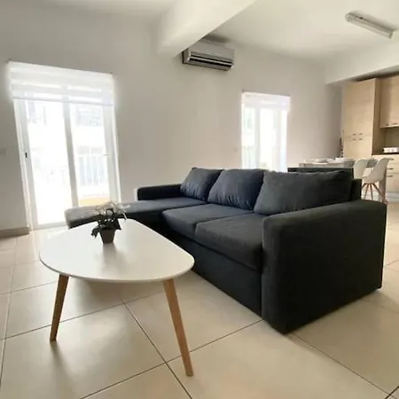 Apartment Unique 2 Bedroom In St Julians Saint Julian's